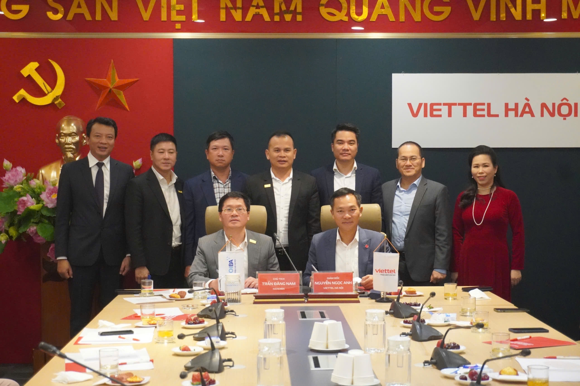 Chiều ngày 19.12, Hội Doanh nghiệp trẻ Hà Nội tổ chức chương trình Site Visit tại Viettel Hà Nội.